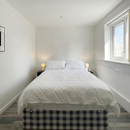 Ferienwohnung Bright, Warm & Cozy House In Harpurhey Manchester Exterior foto
