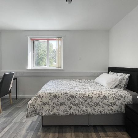 Ferienwohnung Bright, Warm & Cozy House In Harpurhey Manchester Exterior foto