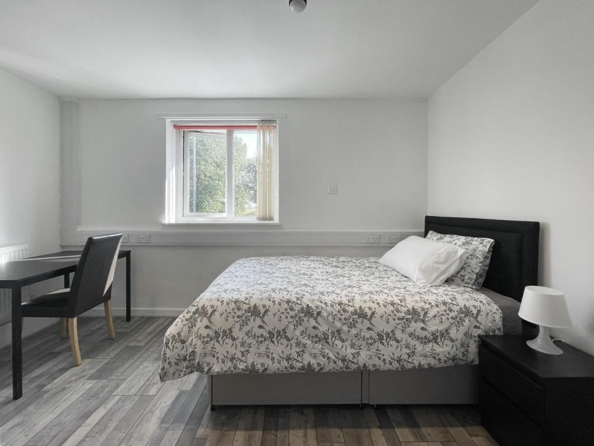Ferienwohnung Bright, Warm & Cozy House In Harpurhey Manchester Exterior foto